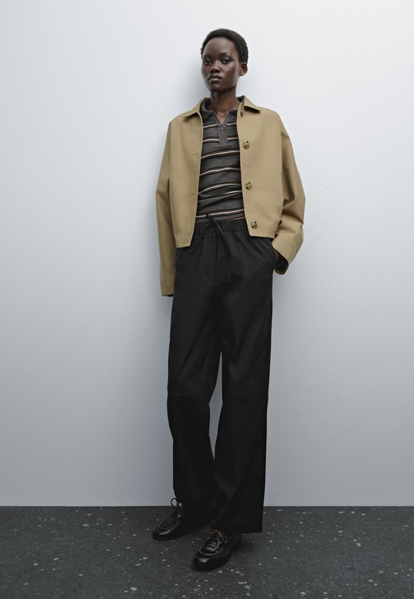 WITH ELASTICATED WAISTBAND - Trousers2