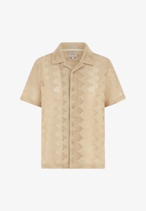 Beige overhemd met korte mouwen, knoopsluiting, een spreidkraag en een subtiel zigzag-gaatjespatroon over de gehele stof.