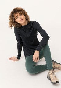 hessnatur FUNCTIONAL - Leggings - Byxor - islandgrün