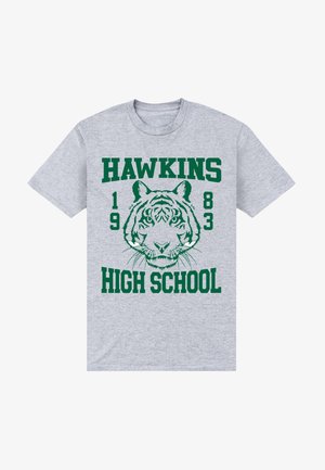 Grå bomulds-T-shirt med et grønt motiv af en tigeransigt, med teksten "HAWKINS," "1983" og "HIGH SCHOOL" i fed skrift.