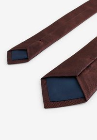 Next REGULAR SET - Nosinaitė į švarko kišenę - rust brown floral
