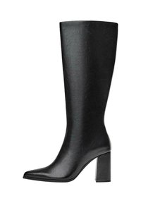 Schwarze kniehohe Stiefel aus Kunstleder mit spitzer Zehe, glatter Oberfläche und blockartigem Absatz. Minimalistisches Design ohne sichtbare Akzente.