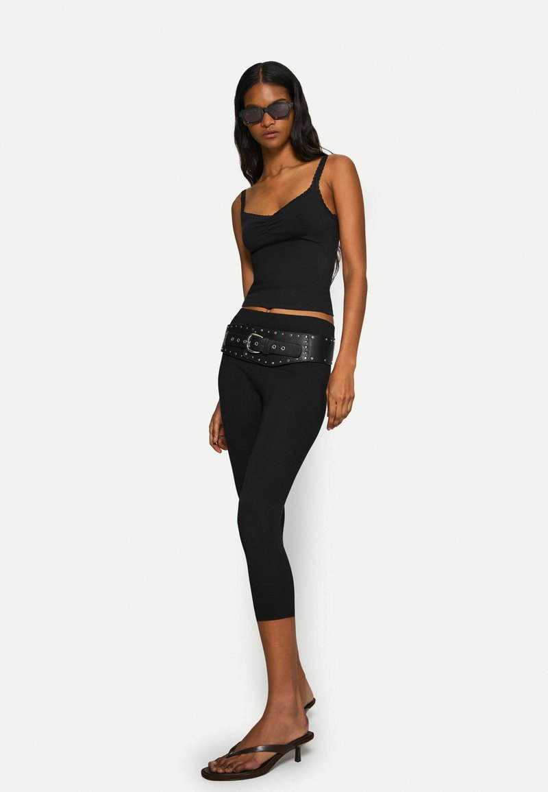 Bershka Felső - black