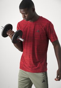 adidas Performance STRETCH - Sportska majica - better scarlet/black