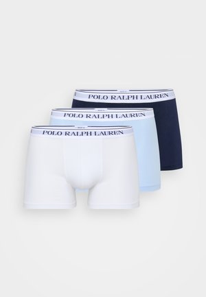 Pachet de trei boxeri în alb, albastru deschis și bleumarin. Fiecare are o talie moale cu inscripția "POLO RALPH LAUREN". Material neted, design ajustat.