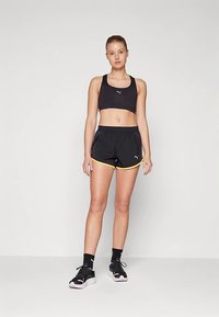 Puma RUN FAVORITE VELOCITY 3" SHORT W - Urheilushortsit - black/sunstream