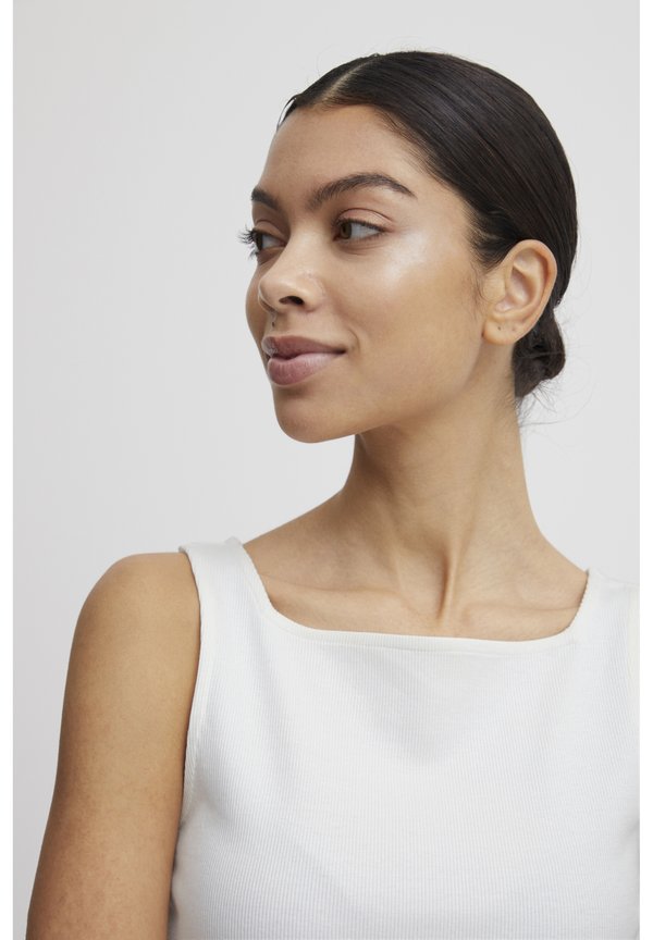 IHORETA - Top - cloud dancer3