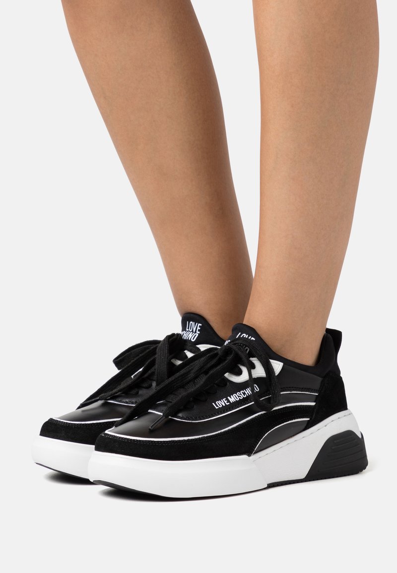 Love Moschino Sneaker low - black/schwarz - Zalando.de