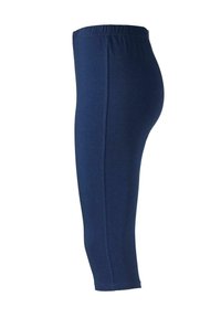 Navy blauwe capri leggings gemaakt van zachte, rekbare stof met een elastische tailleband; gladde textuur en gestroomlijnd ontwerp.
