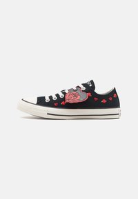 CHUCK TAYLOR ALL STAR - Tenisice - black/red/egret