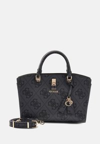 Zwarte handtas met structuur en gouden beslag, met een logopatroon, dubbele handgrepen en een afneembare schouderband. Sluiting met slot aan de voorkant.