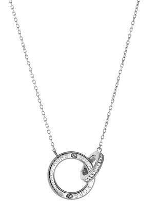 Zilveren Michael Kors ketting met in elkaar grijpende cirkelvormige hangers, waarvan één gegraveerd met de merknaam en de ander bezet met kleine kristallen.