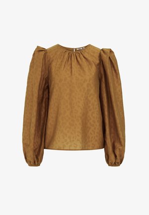 Roostevärvi pluus puffsete pikkade varrukatega, millel on peen leopardimustriga tekstuur ja kortsun kaelaaugu, lõpetatud tagumise võtmeaugu avaga.