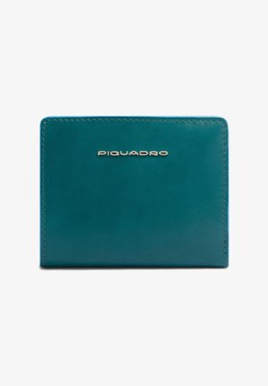 Turquoise leren portemonnee met een gladde textuur, voorzien van de merknaam "Piquadro" in zilveren letters, gecentreerd op de voorkant.