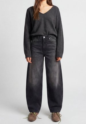 Bershka, Jean baggy - black