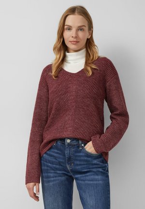 - Sweter