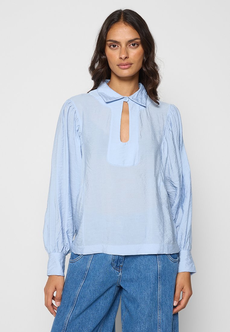 MUNTHE Blouse lichtblauw