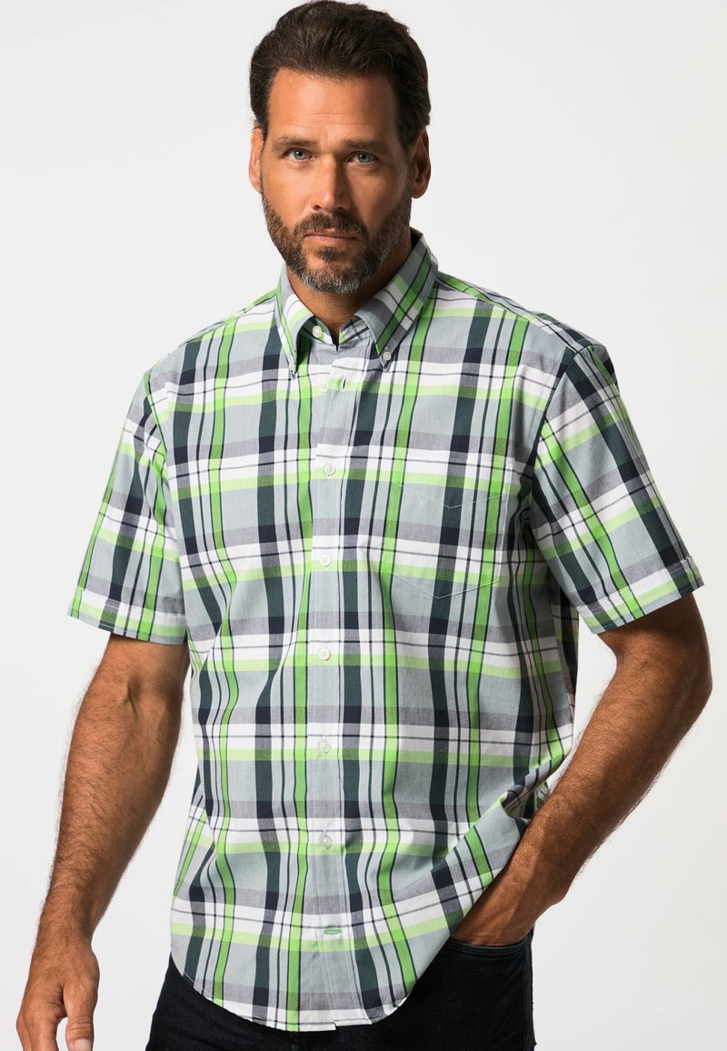 Korte mouwen geruite blouse met groene, zwarte en grijze kleuren, met button-down kraag en borstzak. Lichtgewicht stof met een ruitpatroon.