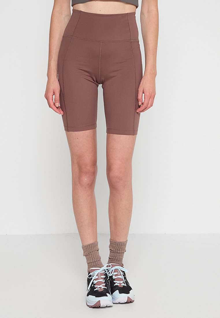 Girlfriend Collective Korte fietsbroek beige Girlfriend Collective Korte fietsbroek beige