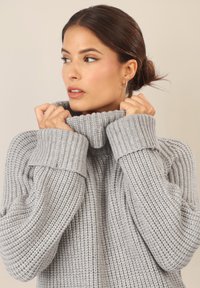 Apart - Sweter