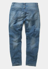 Jeans de mezclilla azul con un diseño de pierna recta, bolsillos traseros y un ligero desgaste, con costuras visibles y una cinturilla clásica.