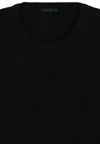 Maglione nero a maglia con scollo rotondo, texture morbida e dettagli di cucitura sottili. L'etichetta riporta "CALLIOPE" con la taglia "L."