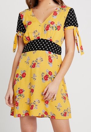 Robe de jour - yellow