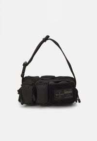 TEAM TAG SHOULDER BAG UNISEX - Torbica - black