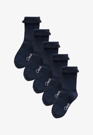 Fünf Paare dunkelblaue, gerippte Socken mit Spitzenrüsche und weißem Clarks-Logo am Fuß.