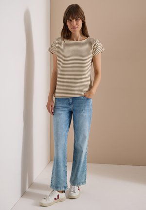 Cecil, T-SHIRT WITH BOAT NECK AND TEXTURE - T-shirts print - cashmere beige