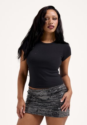 CAPPED BABY SLEEVE - T-shirt med print - black