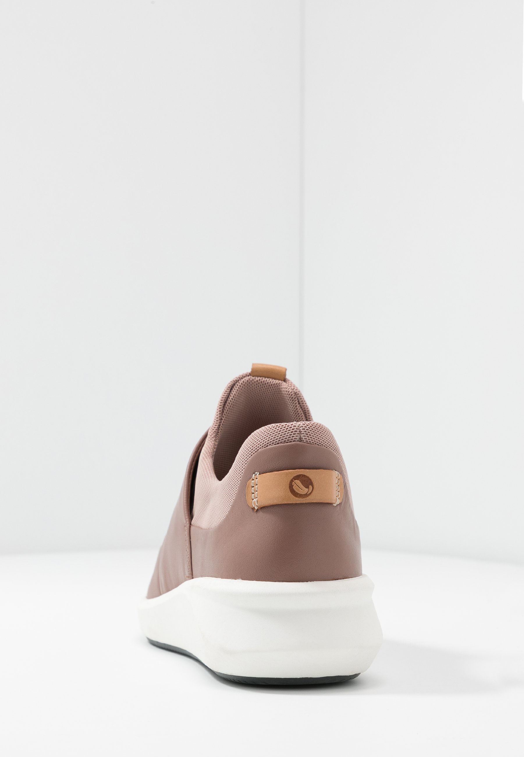 Clarks Unstructured UN RIO LACE Joggesko dark blush Clarks Unstructured UN RIO LACE Joggesko dark blush