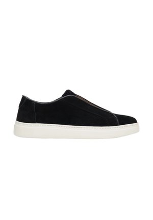 Schwarze Wildlederschlupfschuhe mit niedrigem Profil, weißer Gummisohle und minimalistischem Design. Verfügt über genähte Akzente und keine sichtbaren Schnürsenkel.