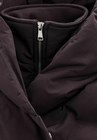 Next LONGLINE - Talvemantel - grape purple