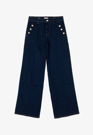 Jeans a vita alta, a gamba larga, blu scuro con sei bottoni dorati, tre su ciascuna tasca frontale, e cuciture a contrasto arancioni.