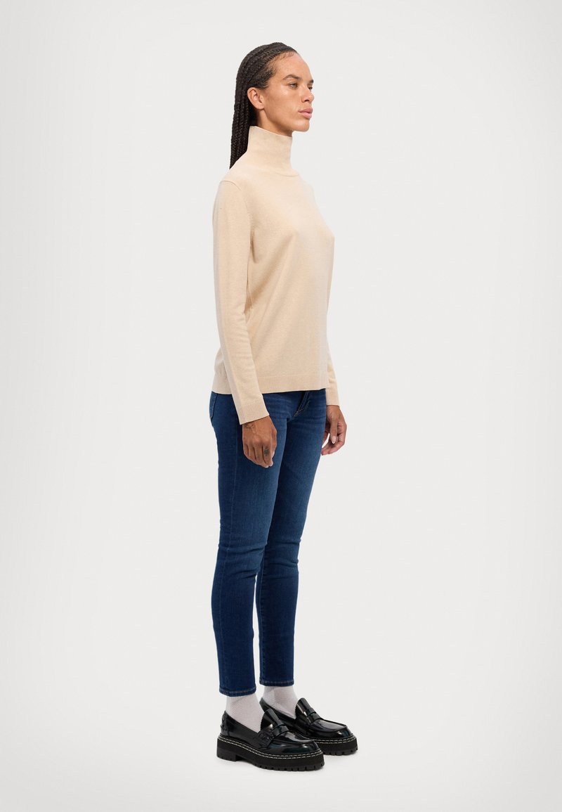WEEKEND MaxMara KIKU - Strikkegenser - avorio