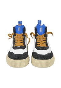 White and black sneakers with a textured finish, blue accents, brown laces, and a chunky beige sole, featuring a high-top design.