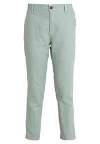 Pantalon en lin vert clair avec une coupe droite, taille haute, fermeture à bouton et ourlets retroussés. Texture douce et design minimaliste.