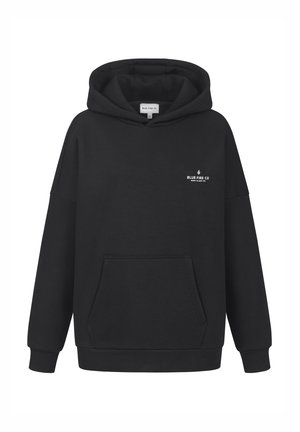 Schwarzer Kapuzenpullover mit Kordelzug, Fronttasche und weißem Logodesign. Weicher Stoff mit lockerem Sitz und gerippten Bündchen.