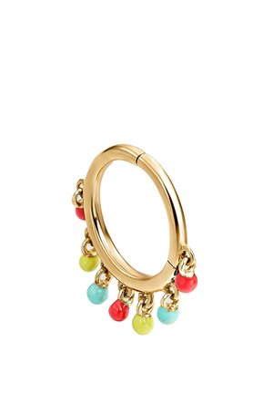 Aro de oro con pequeños abalorios rojos, amarillos y azules distribuidos uniformemente a lo largo del borde inferior.