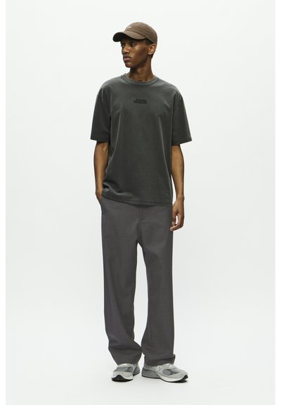 WOOD WOOD HENRY  - Kelnės - dark grey melange