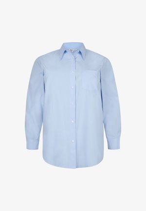 Lichtblauw overhemd met lange mouwen, een puntige kraag en een borstzak aan de linkerkant. Gemaakt van een gladde stof zonder zichtbare patronen.