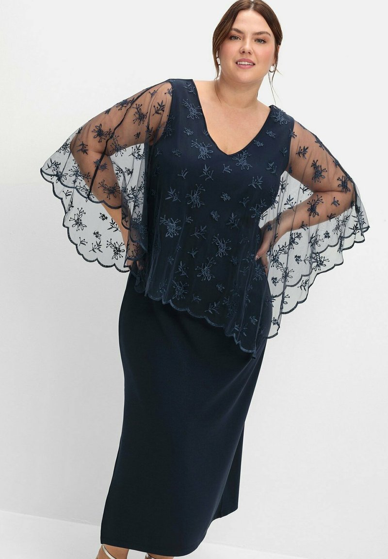 Robe Longue Sheego Taille 46 - Noir - Élégante - Bretelles, Noeud - Midi - Occasion Parfait état