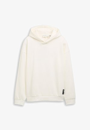 Off-white Baumwoll-Hoodie mit langen Ärmeln, gerippten Bündchen und Saum sowie einem kleinen schwarz-weißen Logo-Patch nahe dem unteren Rand.