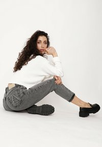 ANGELL TESS szary denim