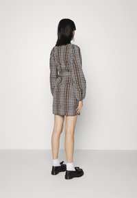 Envii ENRYE DRESS - Vestido de dia - nuthatch