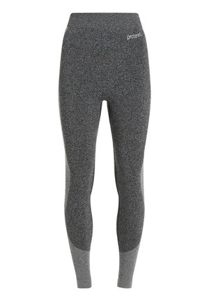 Szare legginsy sportowe z teksturowanym wzorem, wysokim stanem i kontrastowymi wstawkami z siatki na dolnych bokach. Logo na pasku.