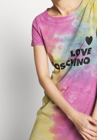 Love Moschino Žerzejové šaty - multi-coloured