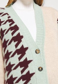 SUMMERY Copenhagen Cardigan - green