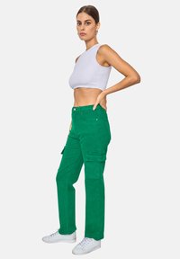 Elara Jeans Straight Leg - grün